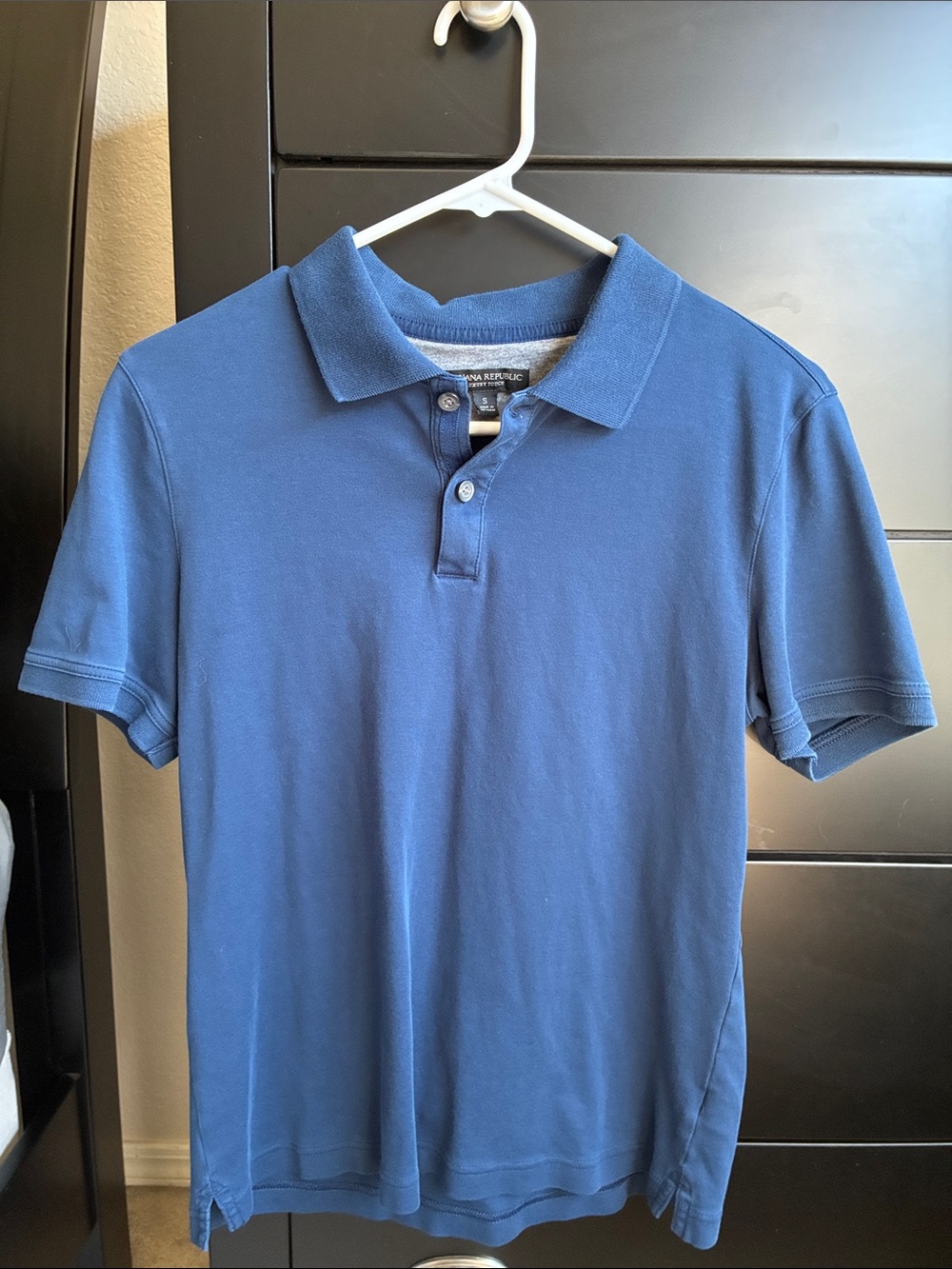 Banana Republic Men's Navy Blue Polo Shirt